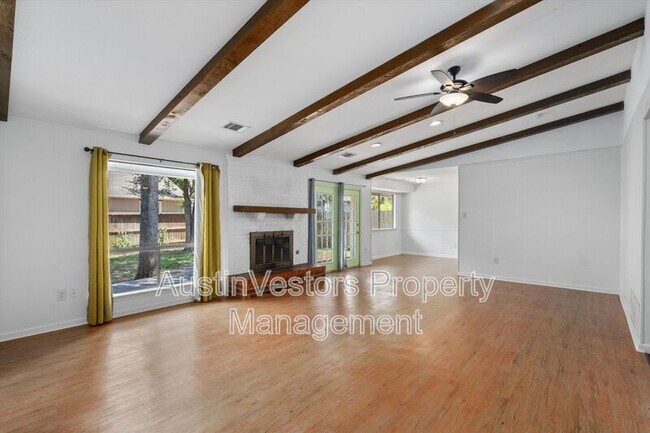 Photo - 10057 Woodland Village Dr