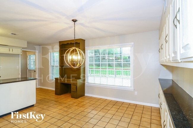 Photo - 212 E Powell Rd
