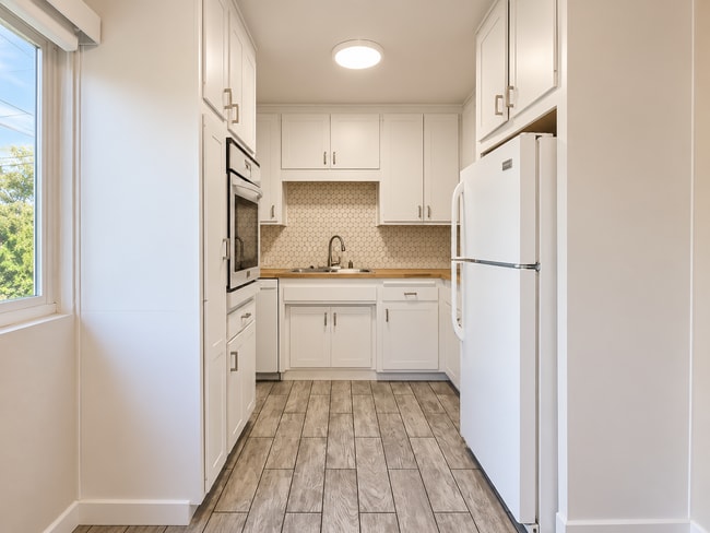 Highlander Manor Apartments