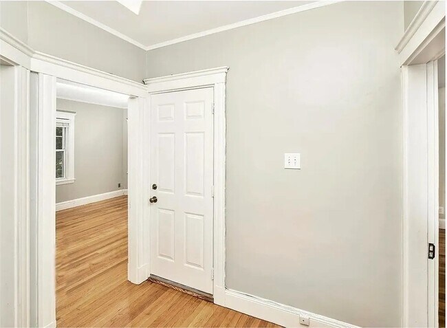 559 Adams St Unit 2