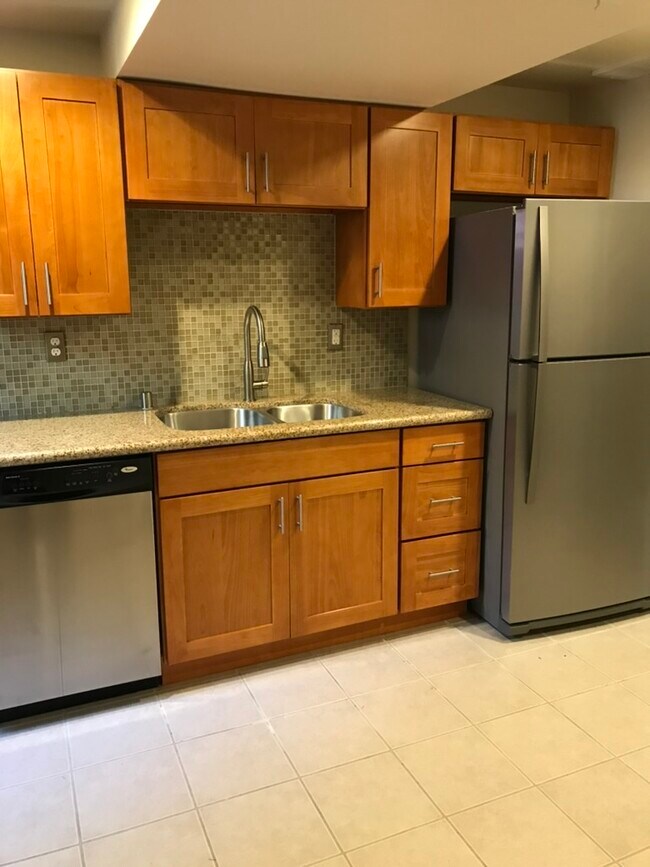 Photo - 706 N 188th St