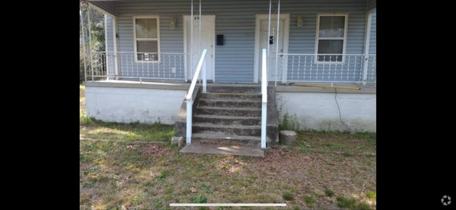 Building Photo - 201 Tryon St Rental