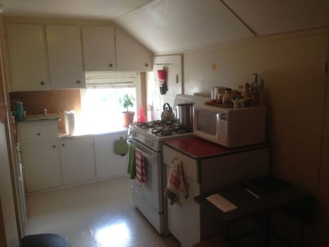 Photo - 2500 Fuller Ave NE Unit Upper