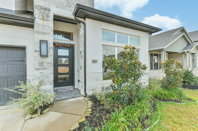 Photo - 19319 Wild Sabino Wy