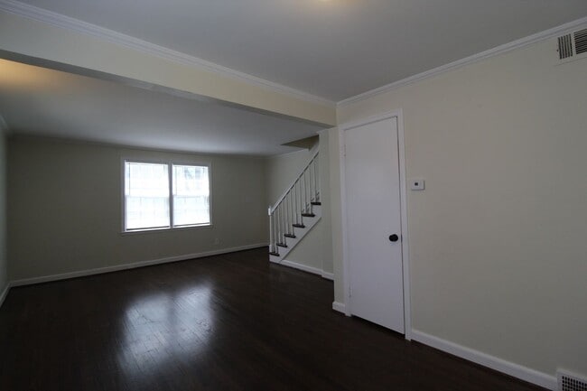 Photo - May FREE On This 2 Bedroom Duplex in North Kansas City