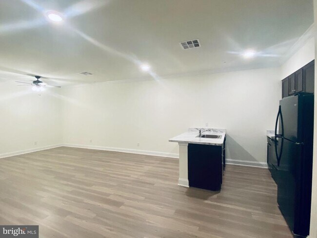 Photo - 1812 Main St Unidad 203