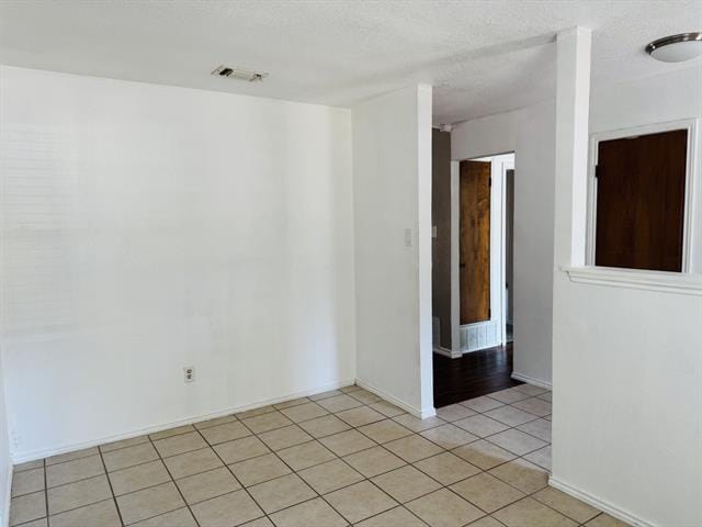 Photo - 912 Woodview Dr