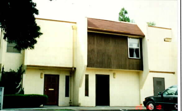 Photo - Fox Creek Apartments