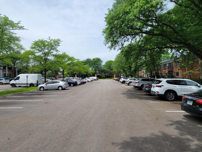 Photo - 2315 S Goebbert Rd Unit D-106