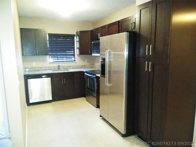 Building Photo - 301 Norwood Terrace Unit N129