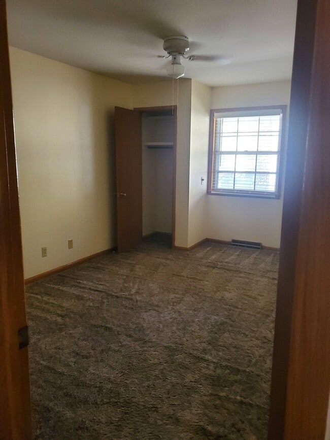 Photo - 1258 E Elm St Unit 2