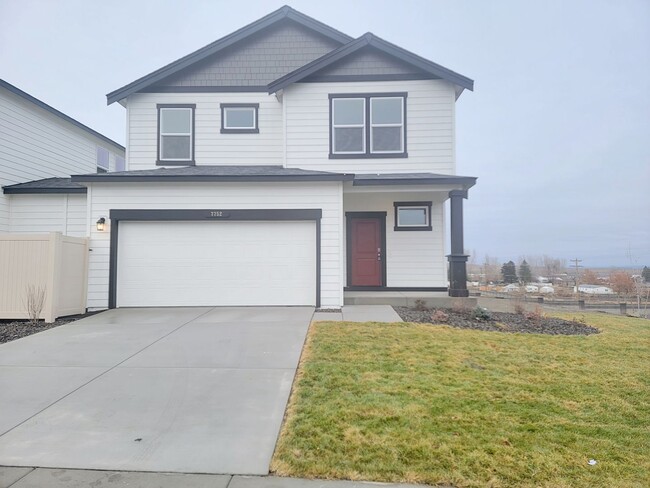 New Build Home in West Richland - New Build Home in West Richland