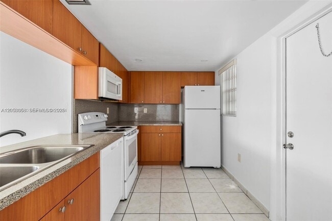 Photo - 14185 SW 87th St Unit A-305