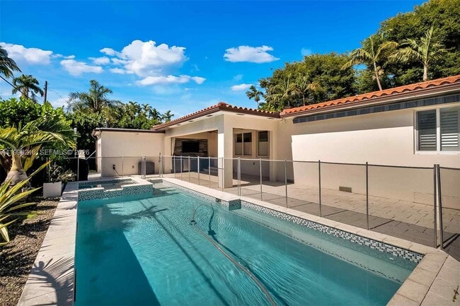 Photo - 1160 NE 98th St