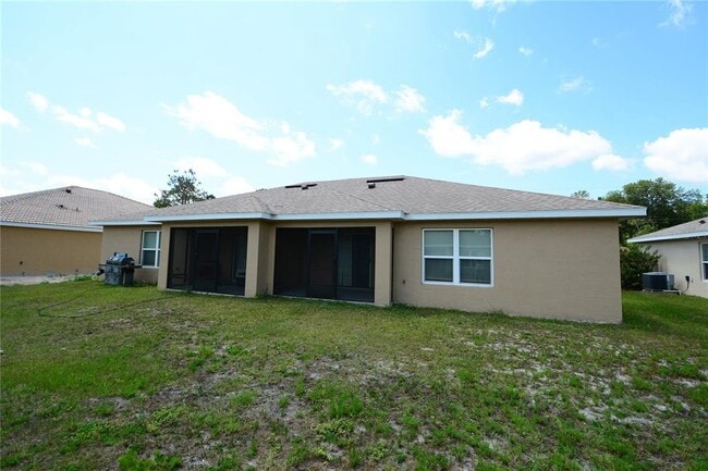 Photo - 33 Rosecroft Ln