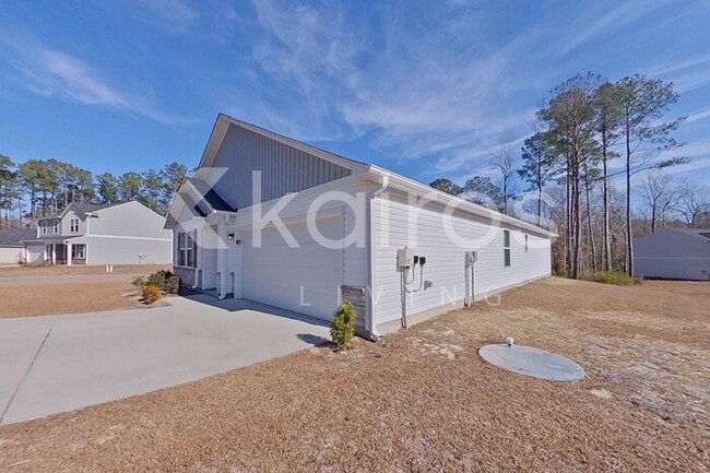 Photo - 2617 Provence Dr SE