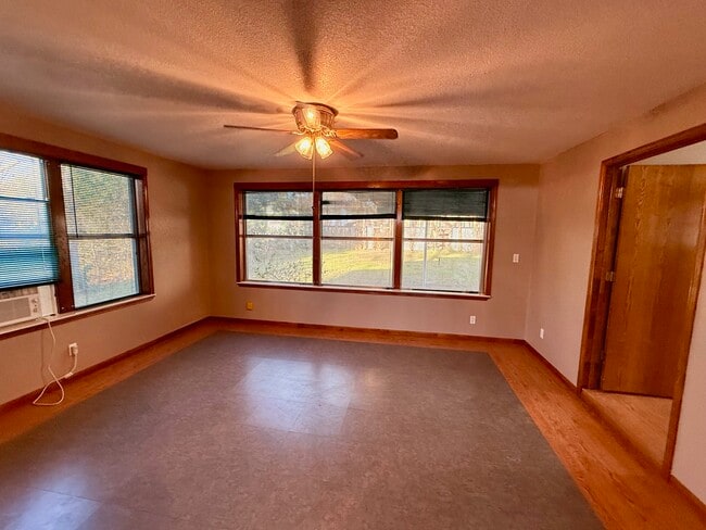 Photo - 1406 N 2nd St