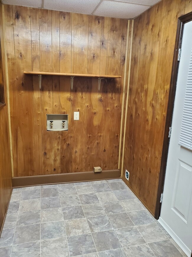 Photo - 160 Cherry St