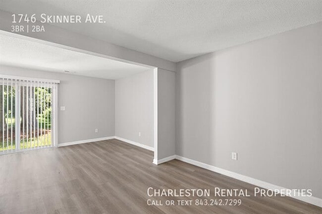 Photo - 1746 Skinner Ave