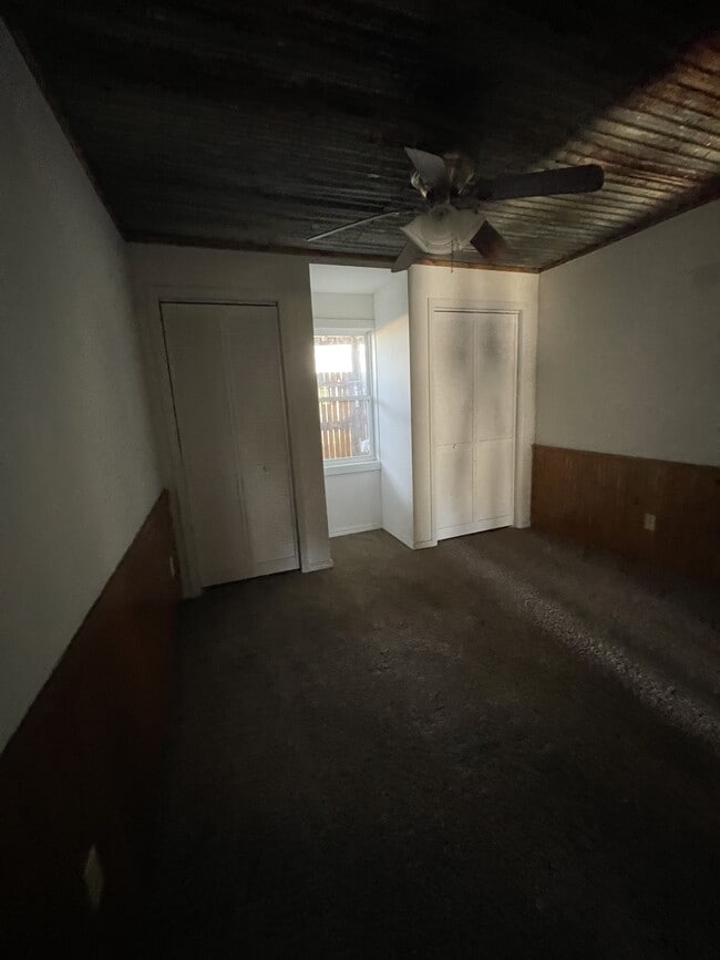 Photo - 401 E Krebs Ave