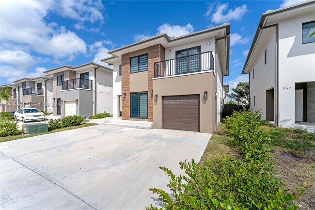 1164 NW 2nd St