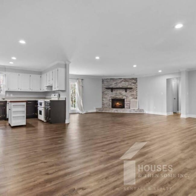 301 Ladbroke Rd