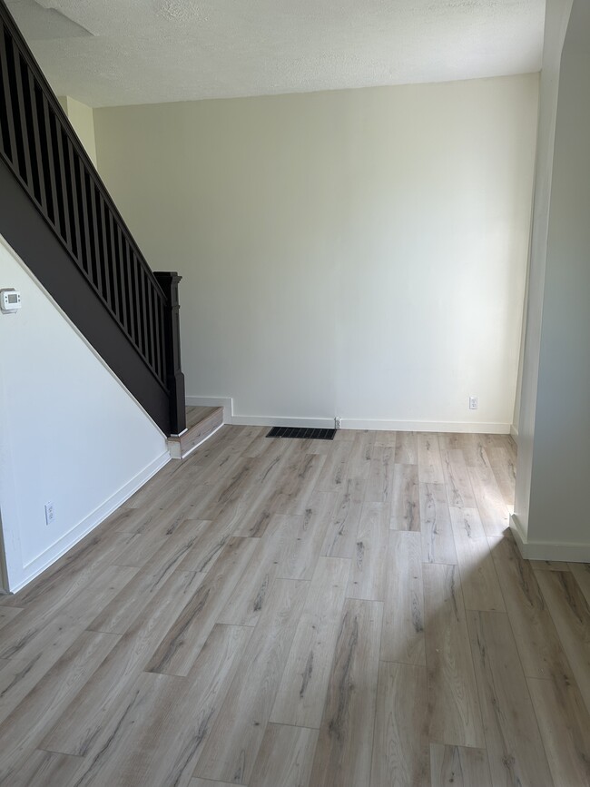 Photo - 219 Montgomery Ave Unidad 219