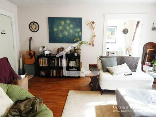 Building Photo - 1615 Commonwealth Ave Rental