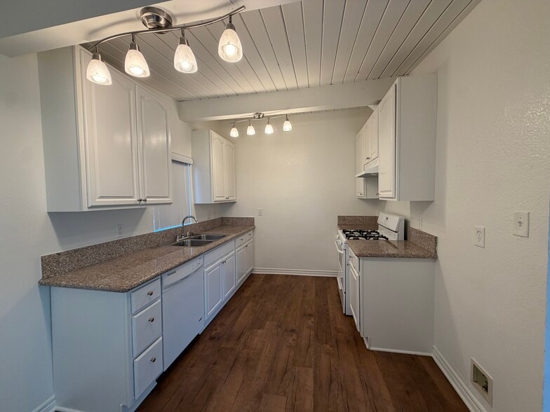 Kitchen 2x1