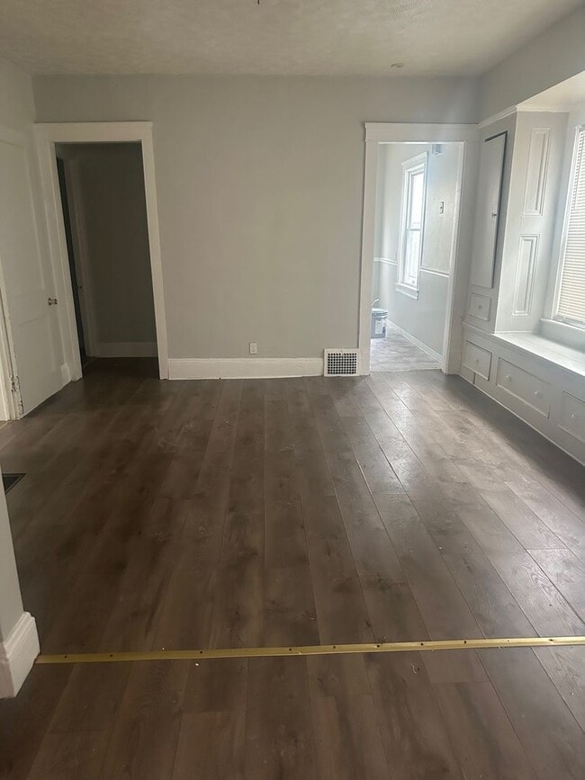 Photo - Nice Cozy downstairs unit