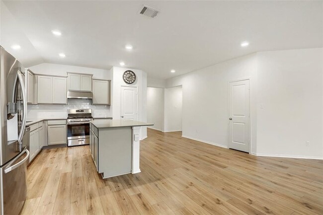 Photo - 525 Sebring Cir