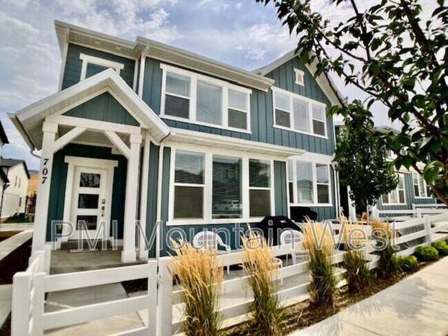 Photo - 707 Miller Ave
