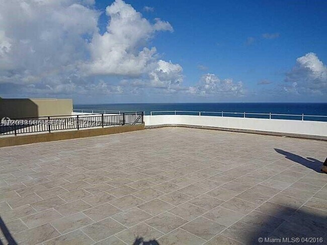 Photo - 5555 Collins Ave Unit 9V