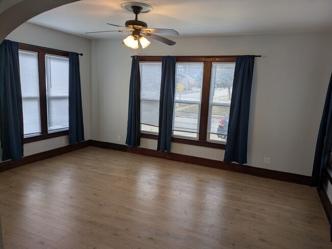 Living Room - 331 Park St Unit Lower