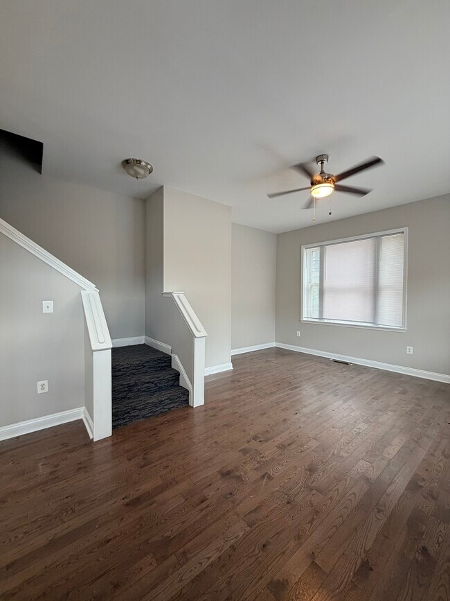 Photo - 107 S 41st St