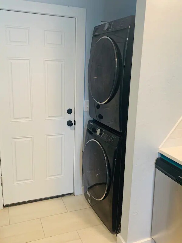 815 E Lindsey St Apartment Norman, OK