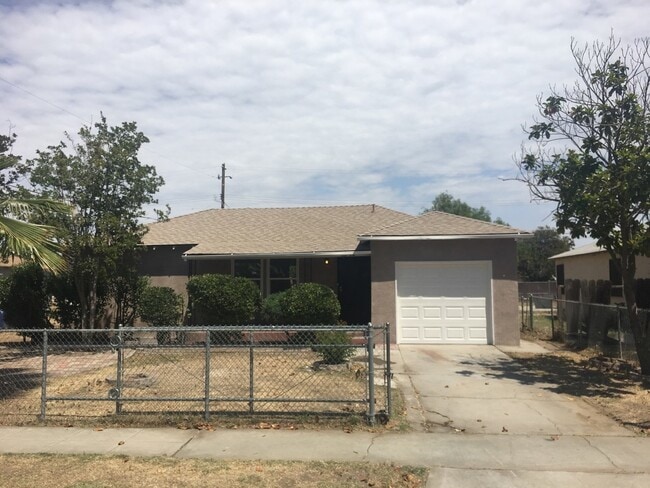 Building Photo - STOP BY, PEEK THROUGH THE WINDOWS AND EXPL... Rental