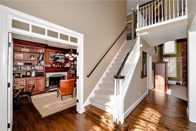 Photo - 265 Windsor Gate Cove NE