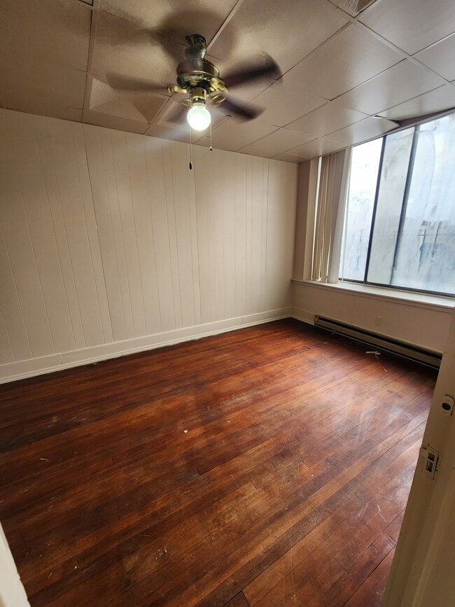 Photo - 321 N Main St Unidad B