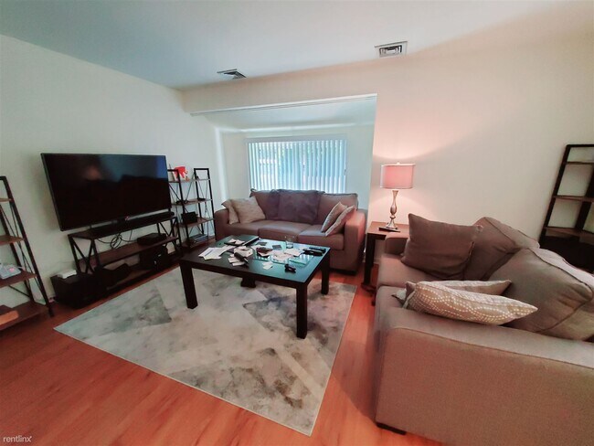 Photo - 1 br, 1 bath Condo - 1900 Summer St Unit K Unit K