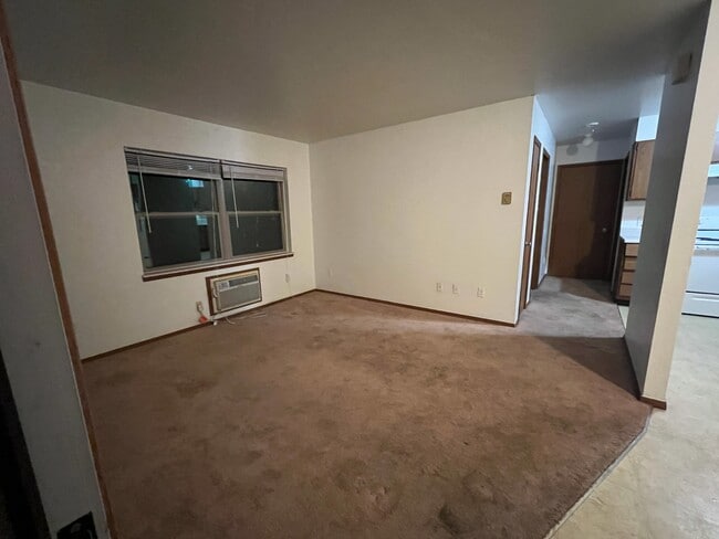 Photo - 125 Crescent Lake Rd