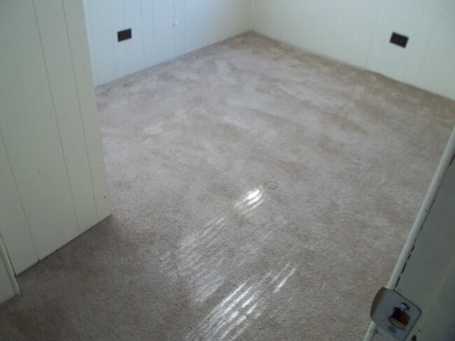 Building Photo - Adorable 2 bedroom 1 bath manufactured hom...