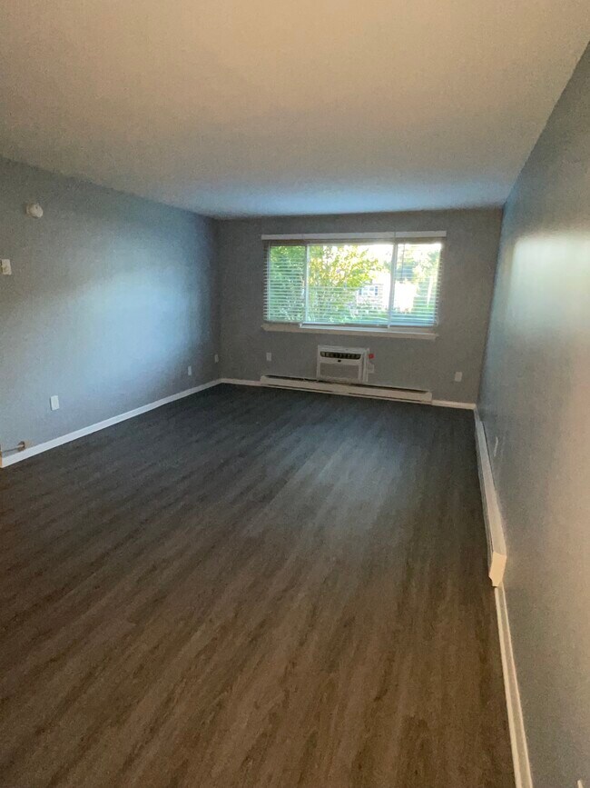 137 Hilliard St Apartments Manchester, CT