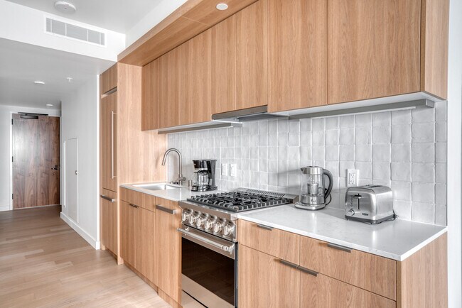 Photo - 30 Otis St Unit SI FL8-ID1798