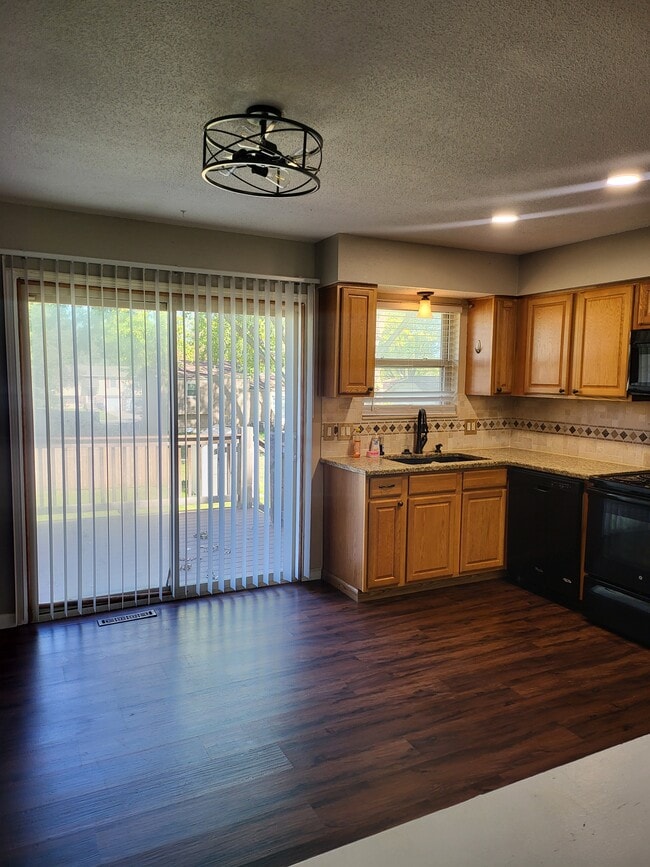 Photo - 1210 SE 3rd Ter