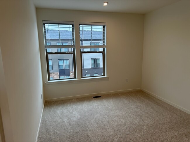 Photo - 20973 Bluebird Sq