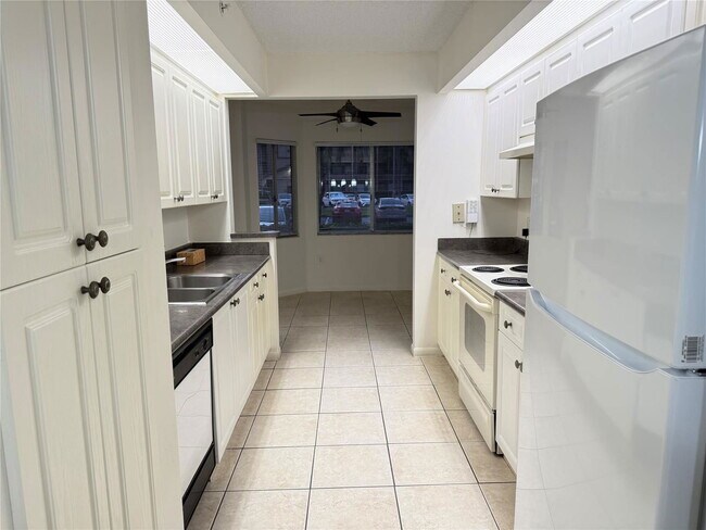 Photo - 1001 SW 141st Ave Unit 103K