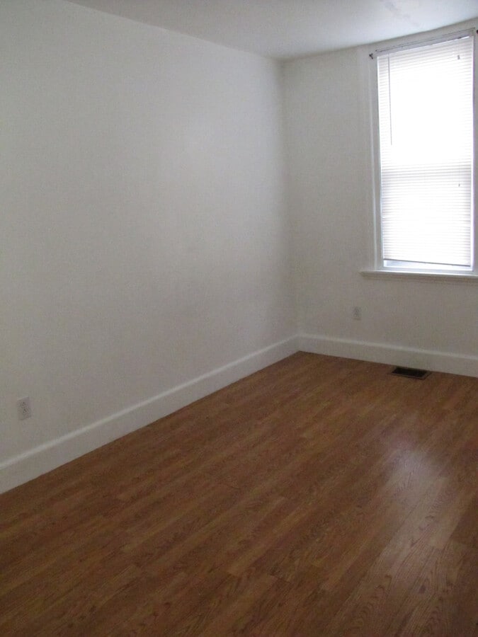 Photo - 285 Fayette St