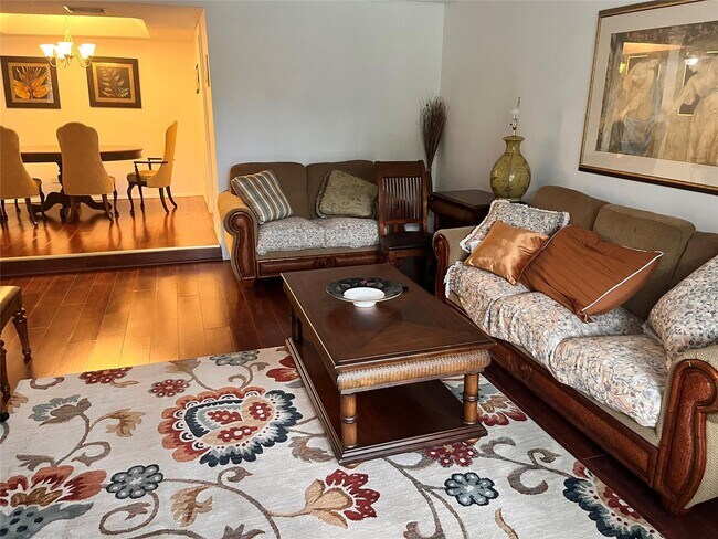 Photo - 3660 Inverrary Dr Unit 2f