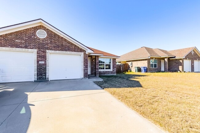 Photo - 2913 Starlight Dr